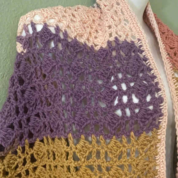 Handmade Crocheted Pocket Shawl Hippie Boho granniecore coastal grandma - Picture 5 of 5